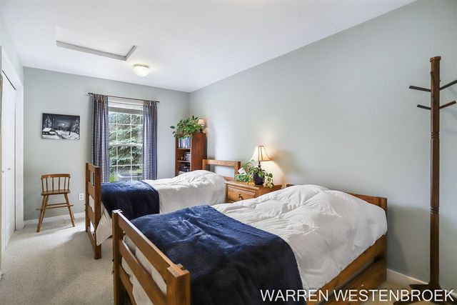 11962 Willow Wood Lane, Holland, MI 49424