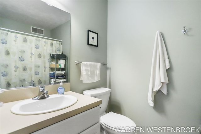 11962 Willow Wood Lane, Holland, MI 49424