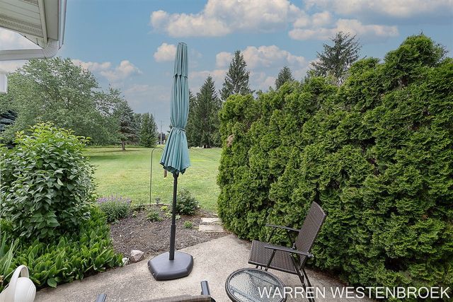 11962 Willow Wood Lane, Holland, MI 49424