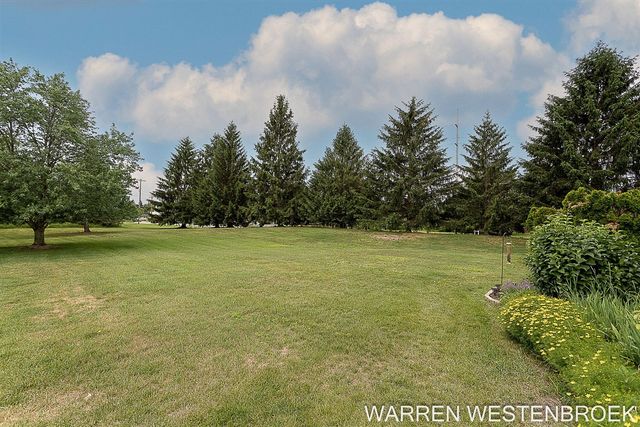 11962 Willow Wood Lane, Holland, MI 49424