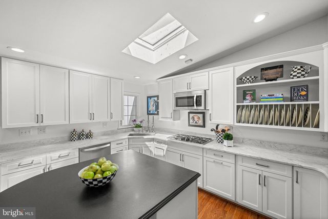 213 SPENCER RD, Devon, PA 19333