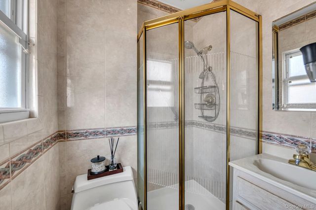 138-10 11 Avenue, Malba, NY 11357