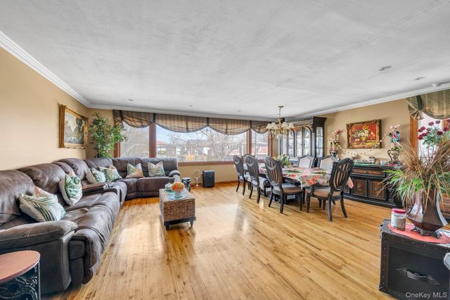 138-10 11 Avenue, Malba, NY 11357