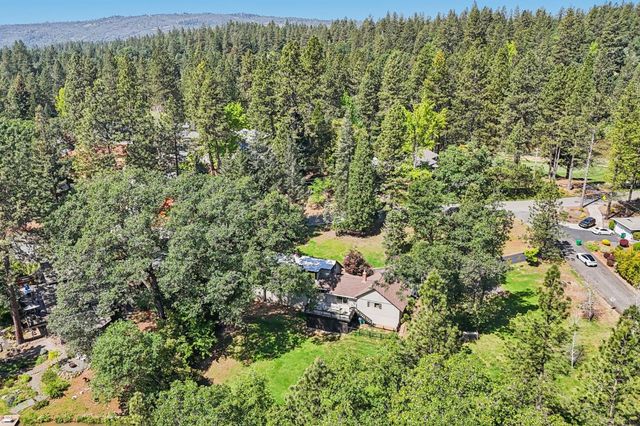 11519 Dennis Way, Grass Valley, CA 95949
