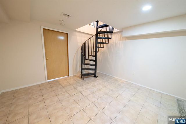 818 Palisade Avenue, Union City, NJ 07087