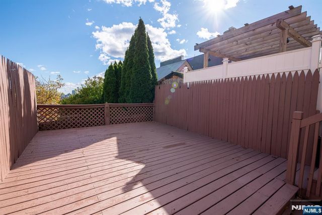 818 Palisade Avenue, Union City, NJ 07087