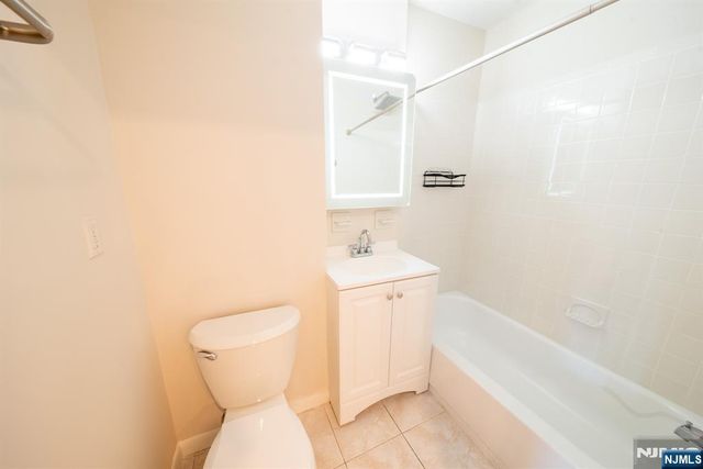 818 Palisade Avenue, Union City, NJ 07087