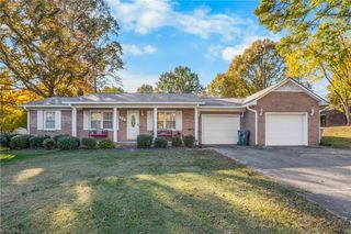 424 Avon Street, Mocksville, NC 27028