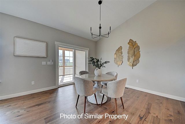 2935 Clubhouse Dr, Marion, IA 52302