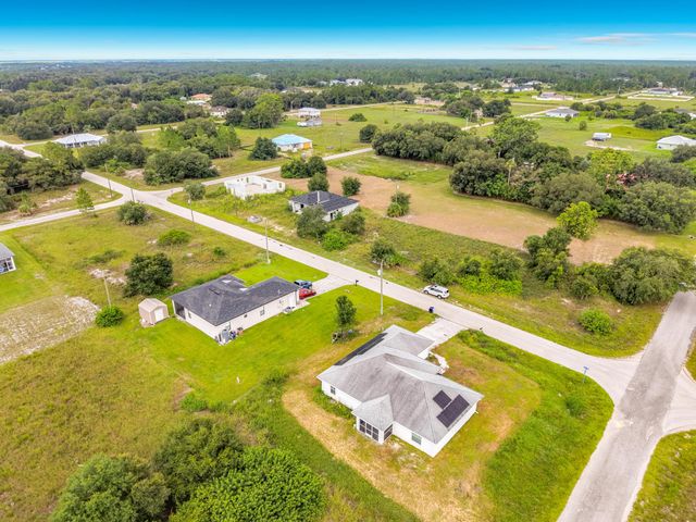 2501 E 17TH Street, Lehigh Acres, FL 33972