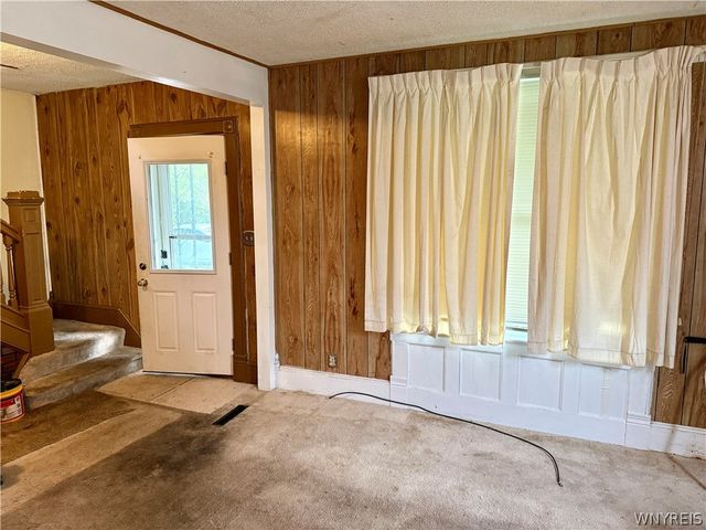 41 Duane Avenue, Niagara Falls, NY 14305