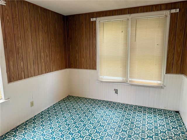 41 Duane Avenue, Niagara Falls, NY 14305
