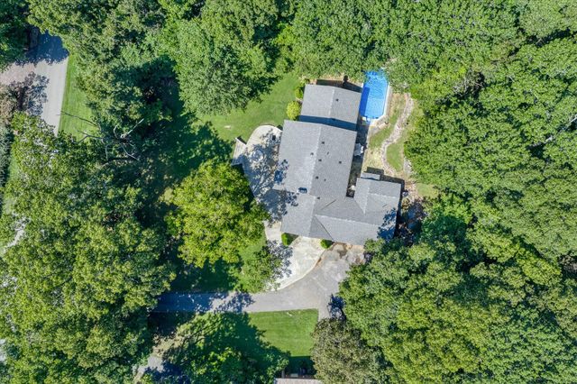 1355 Pilot Dr, Cookeville, TN 38506