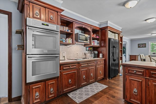 1355 Pilot Dr, Cookeville, TN 38506