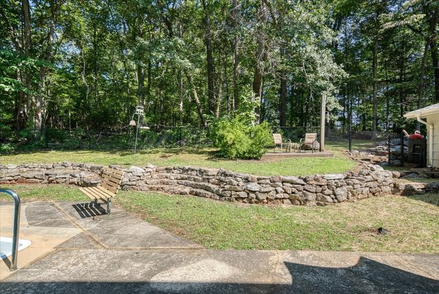 1355 Pilot Dr, Cookeville, TN 38506