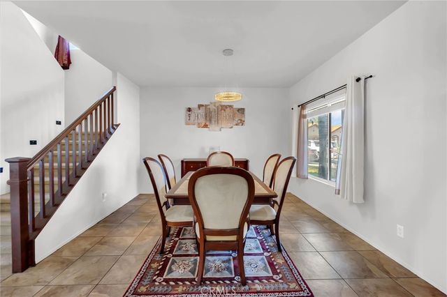 25587 Mountain Glen Circle, Menifee, CA 92585