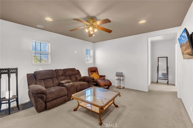 25587 Mountain Glen Circle, Menifee, CA 92585