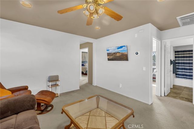 25587 Mountain Glen Circle, Menifee, CA 92585