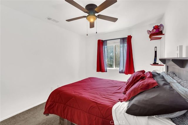 25587 Mountain Glen Circle, Menifee, CA 92585