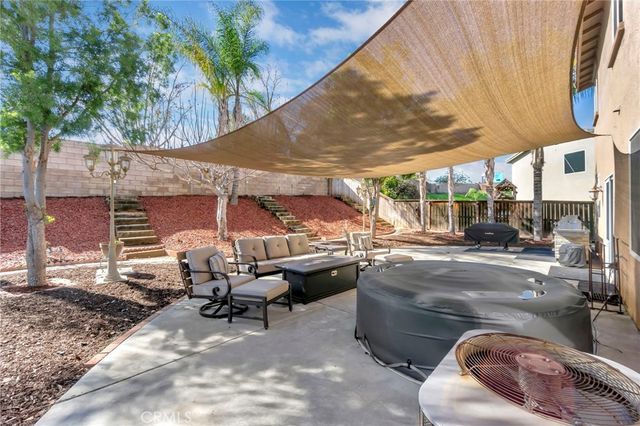 25587 Mountain Glen Circle, Menifee, CA 92585