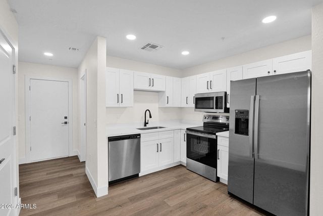 410 W Hadley Street, Phoenix, AZ 85003