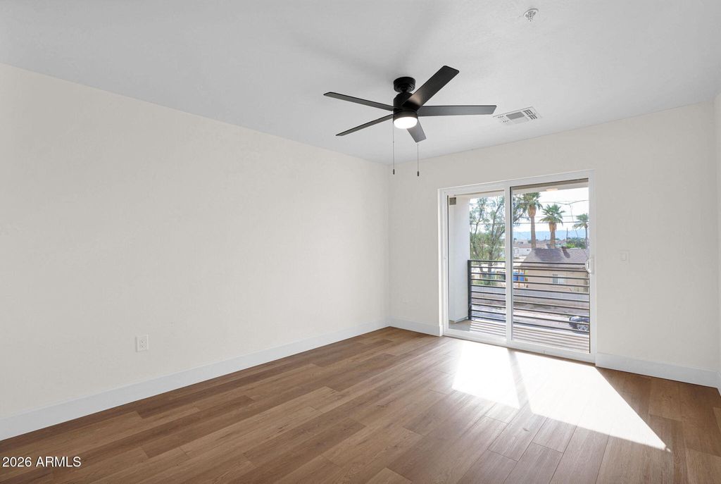 Image 8 of property listing at 410 W Hadley Street, Phoenix, AZ 85003