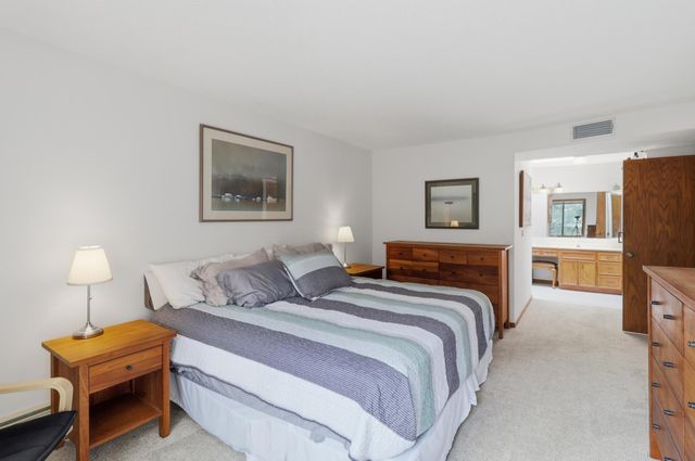 6100 Auto Club Road 305, Bloomington, MN 55438