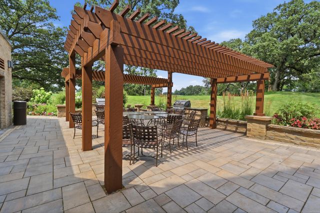 6100 Auto Club Road 305, Bloomington, MN 55438