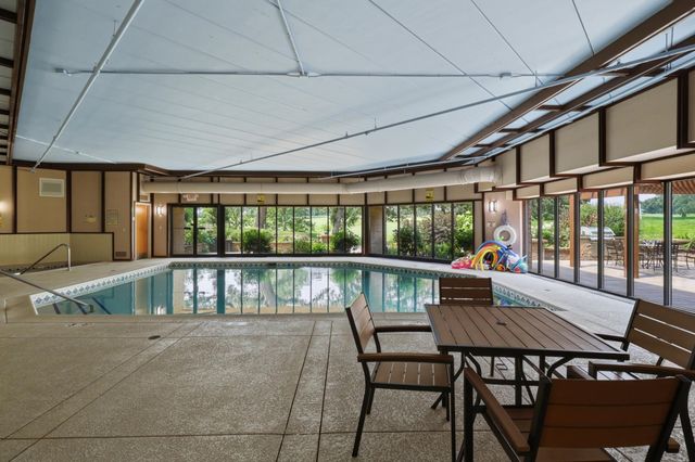 6100 Auto Club Road 305, Bloomington, MN 55438