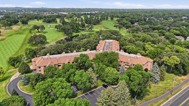 6100 Auto Club Road 305, Bloomington, MN 55438