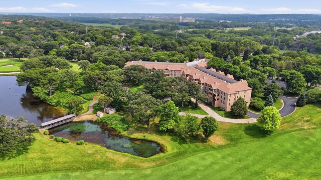 6100 Auto Club Road 305, Bloomington, MN 55438