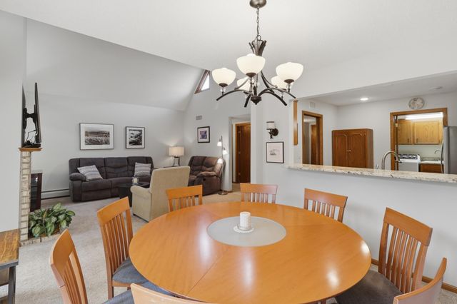 6100 Auto Club Road 305, Bloomington, MN 55438