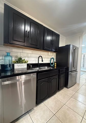 1922 Baywood Lane, Arlington, TX 76014