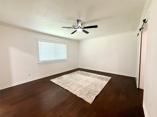 1922 Baywood Lane, Arlington, TX 76014