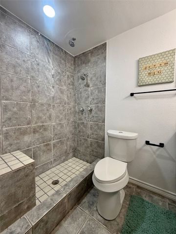 1922 Baywood Lane, Arlington, TX 76014