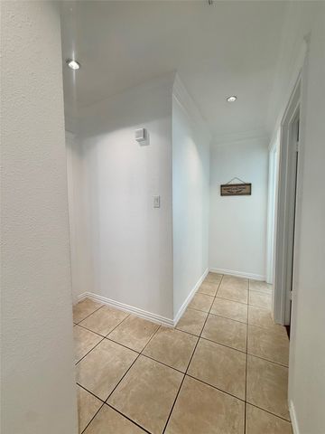 1922 Baywood Lane, Arlington, TX 76014