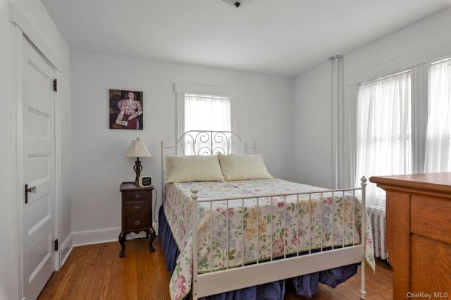 841 Waverly Place, Baldwin, NY 11510