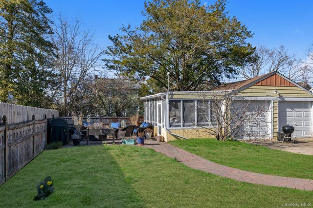 841 Waverly Place, Baldwin, NY 11510
