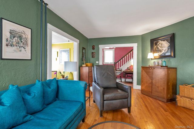 841 Waverly Place, Baldwin, NY 11510