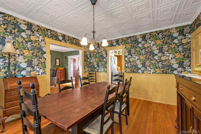 841 Waverly Place, Baldwin, NY 11510