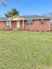1611 Hartsville Pike, Gallatin, TN 37066