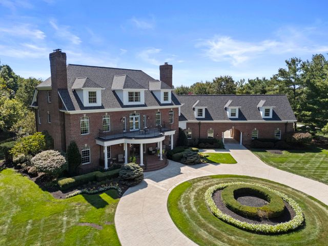 7495 Bridlespur Lane, Delaware, OH 43015