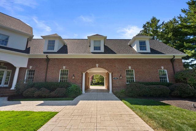 7495 Bridlespur Lane, Delaware, OH 43015