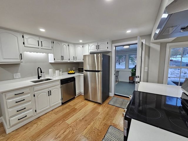 122 Chapin Rd, Hudson, MA 01749