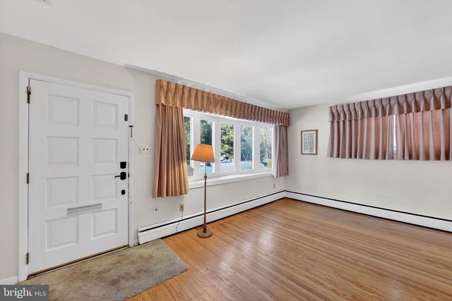 116 SPRING RD, Malvern, PA 19355