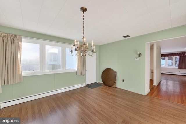 116 SPRING RD, Malvern, PA 19355