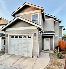 51 Stage Way, Talent, OR 97540