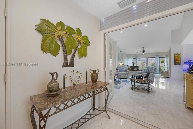 7506 SW 26th Ct 10, Davie, FL 33314