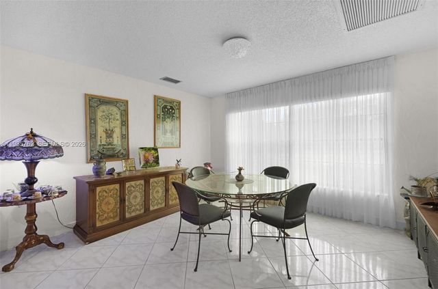 7506 SW 26th Ct 10, Davie, FL 33314