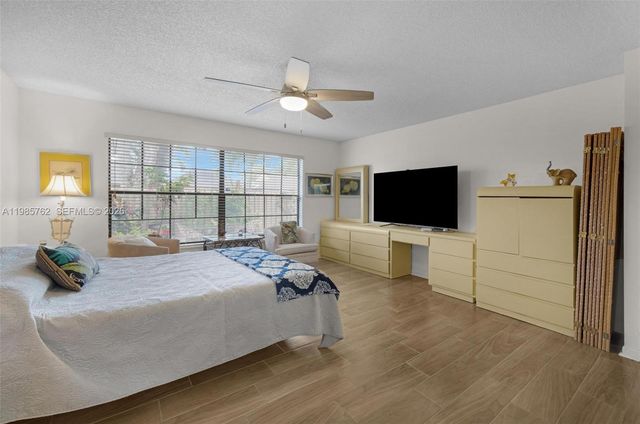 7506 SW 26th Ct 10, Davie, FL 33314